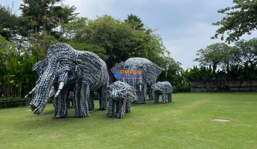 Big Garden Corner – Taman Instagramable Penuh Patung