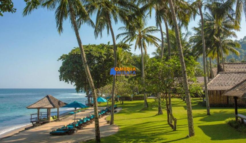 Daya Tarik Wisata Pantai Klui Biru