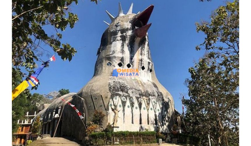 Gereja Ayam – Tempat Unik yang Viral di Media Sosial