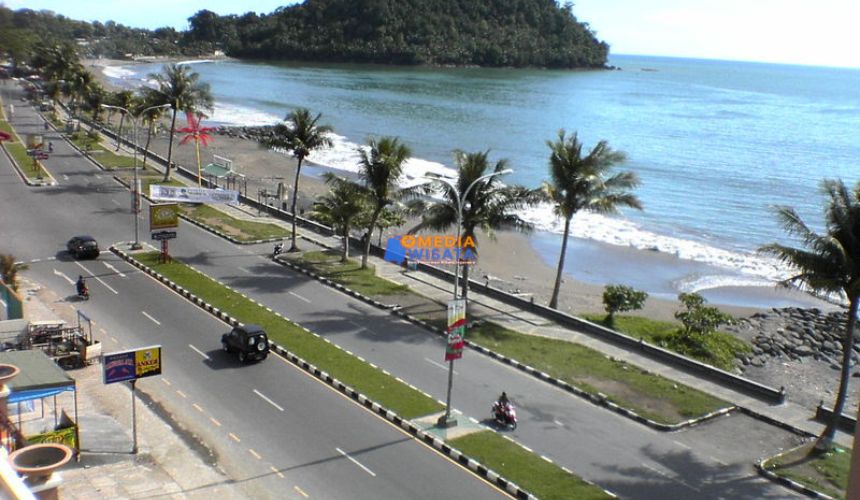 Pantai Padang (Taplau)