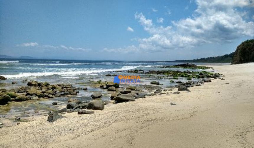 Pantai Pancur