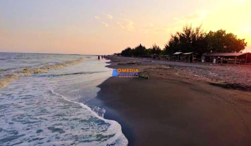 Pantai Randusanga 