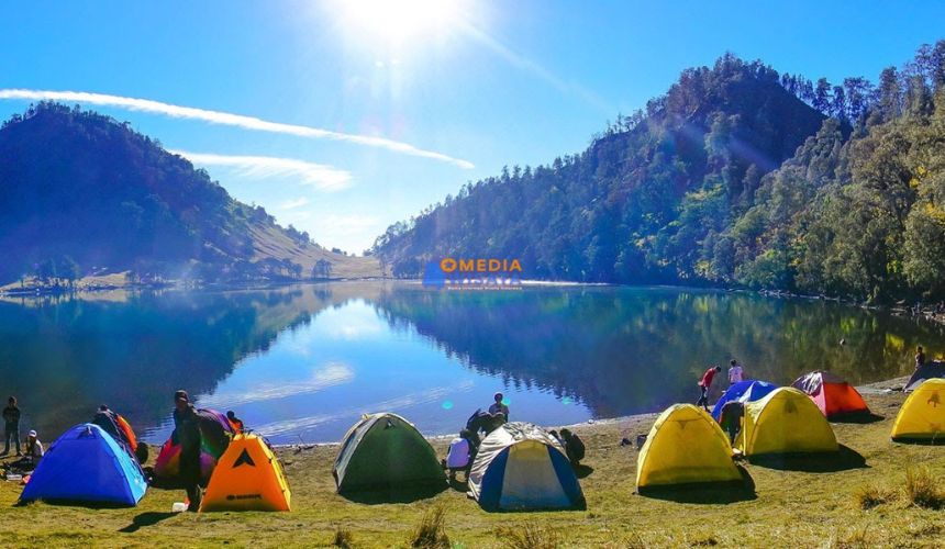 Ranu Kumbolo – Danau Eksotis di Kaki Gunung Semeru