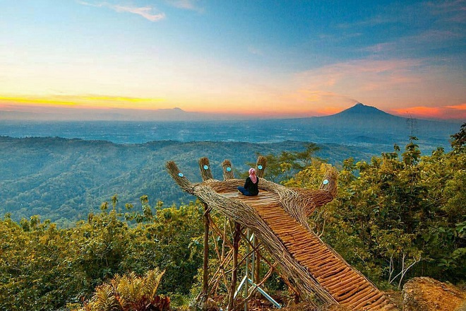 Tempat Wisata Alam di Jogja-Hutan Pinus Pangger Dlingo