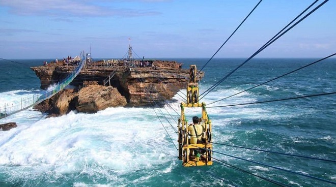 Wisata Pantai di Jogja - Pantai Timang