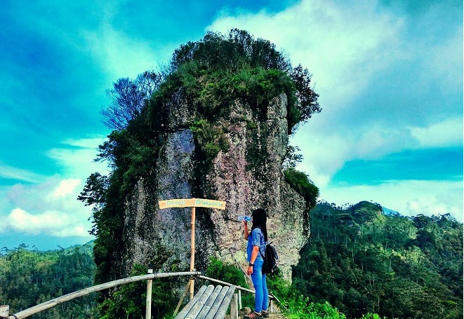 Wisata terbaik Kulon Progo-Puncak Widosari